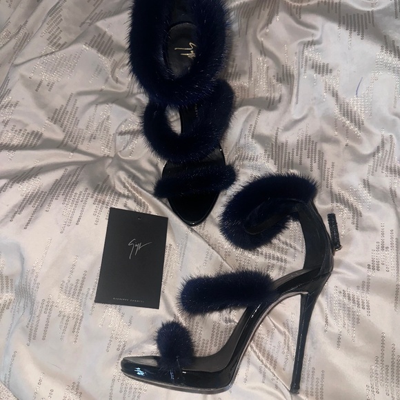 GIUSEPPE ZANOTTI FUR HEELS - Picture 1 of 8